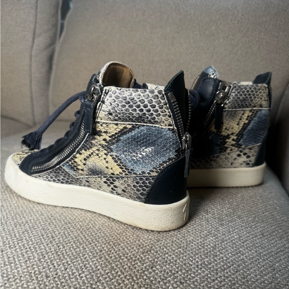 Giuseppe Zanotti Blue snake skin High-Top Sneakers - Picture 8 of 8